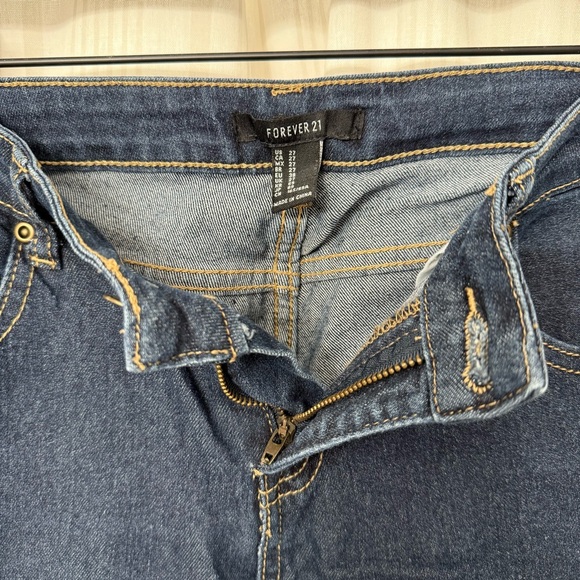 🌈5/$25 BUNDLE! EUC Forever 21 Dark Wash Skinny Jeans size 27 - Picture 4 of 8